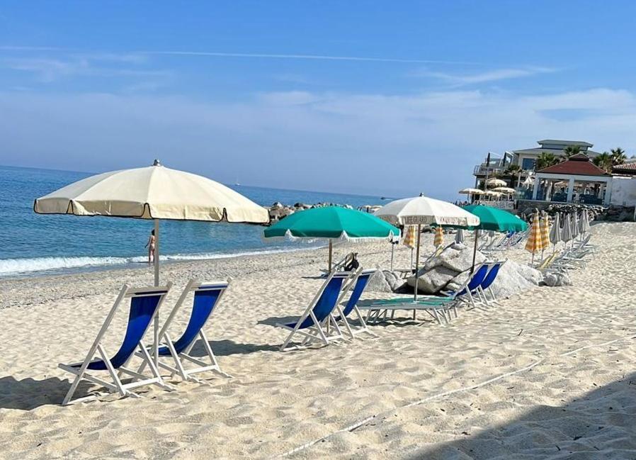 Residenza Gherly Capo Vaticano Extérieur photo